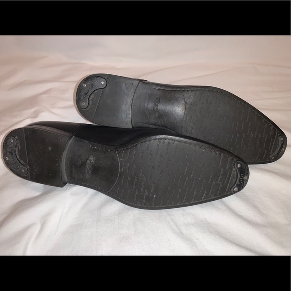Santoni Luxury Oxford in Black. Excellent condition. main image 4